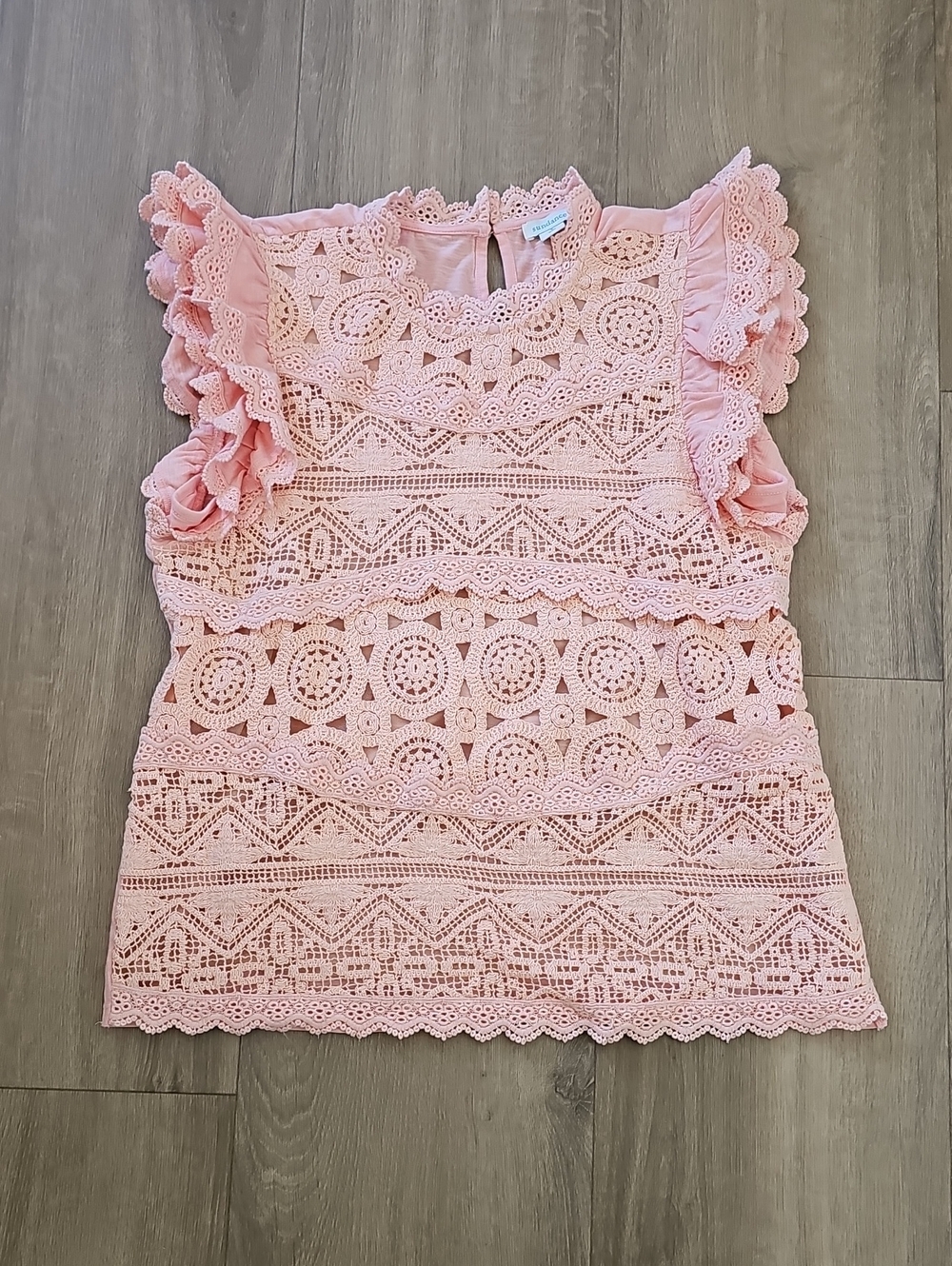 Sundance Pink Crochet Lace Ruffled Sleeve Top Size Small